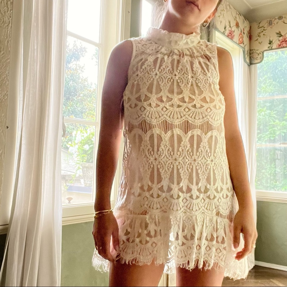 Lace mini cocktail dress